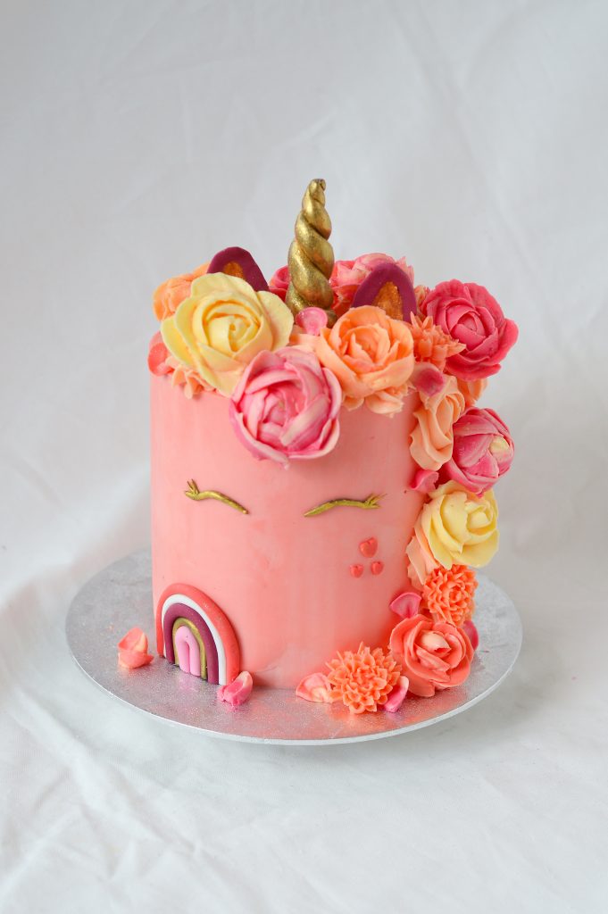 Roze eenhorn unicorn taart